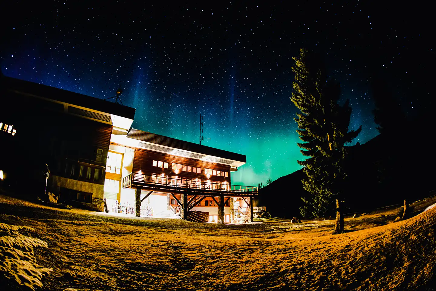 LODGE LIFE & AMENITIES